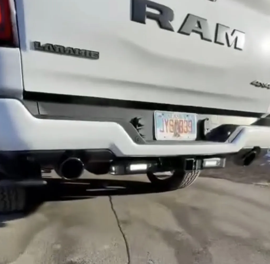 2019-2026 RAM 1500 HITCH BARS
