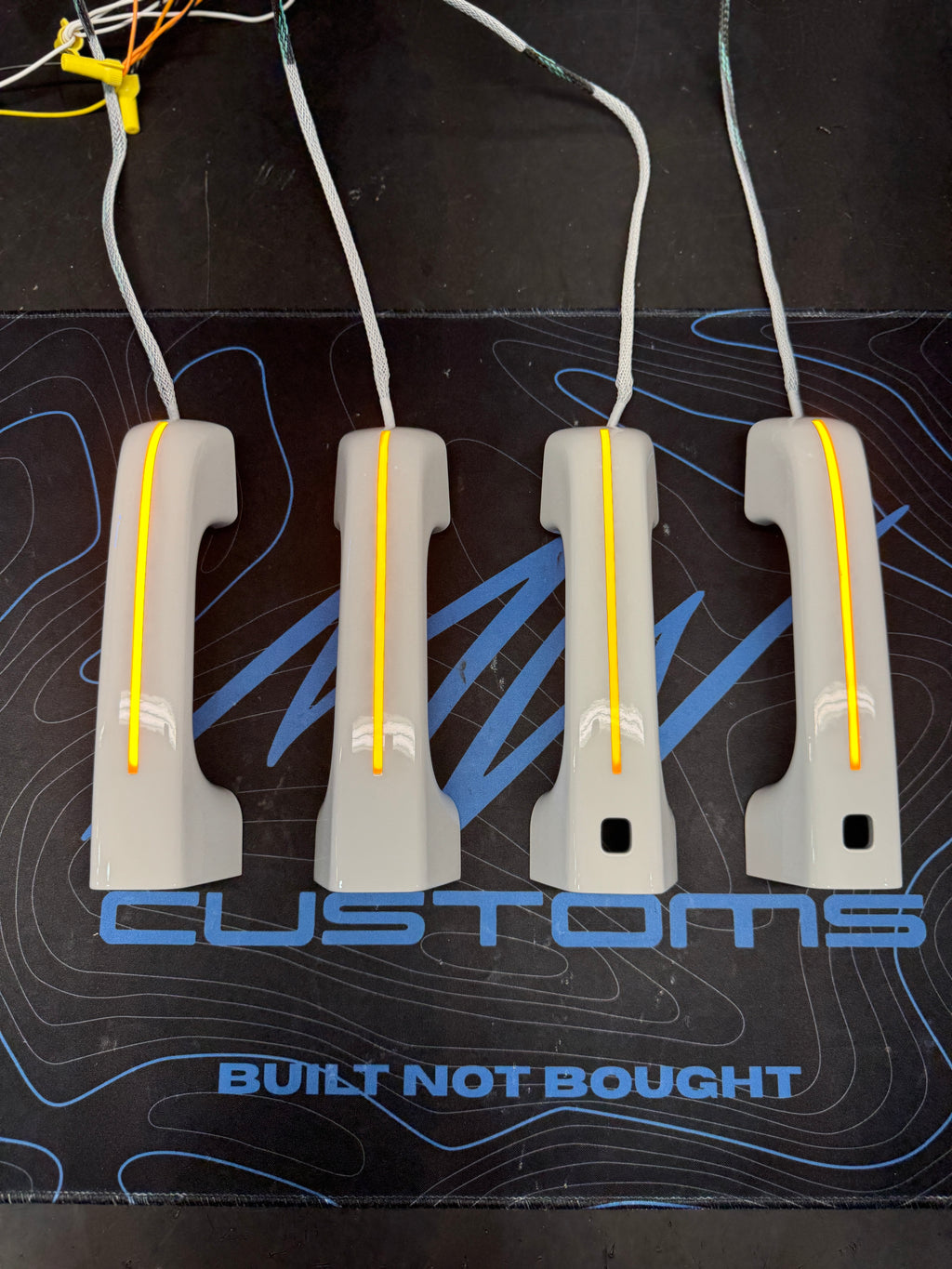 2019+ DODGE RAM SPORT LED DOOR HANDLES *SEQUENTIAL SWITCHBACK* *PAINTED: PW7* *HAS PASSIVE ENTRY CUTOUTS*