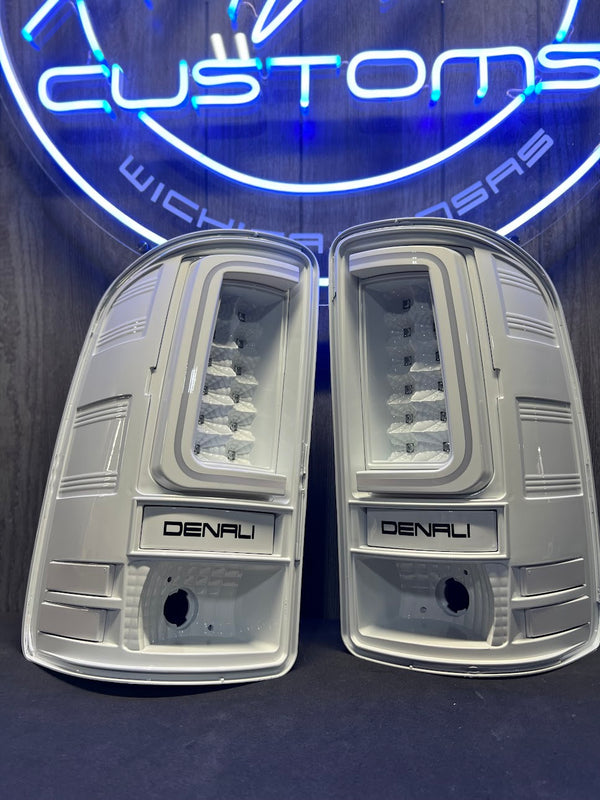 PRE-BUILT 2007-13 GMC SIERRA C BAR TAIL LIGHTS