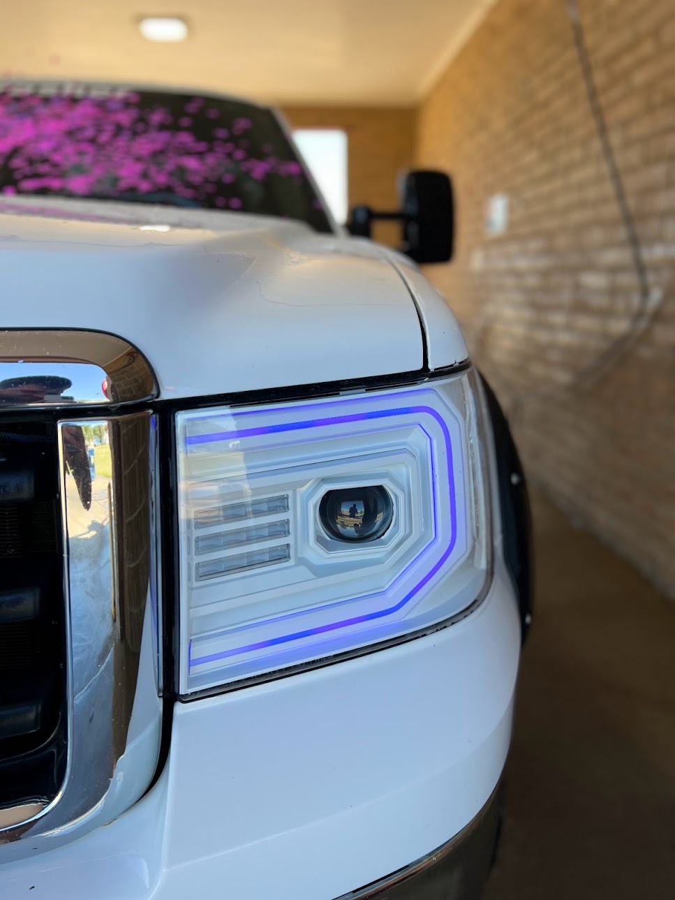 2007-13 GMC SIERRA ALPHAREX HEADLIGHTS