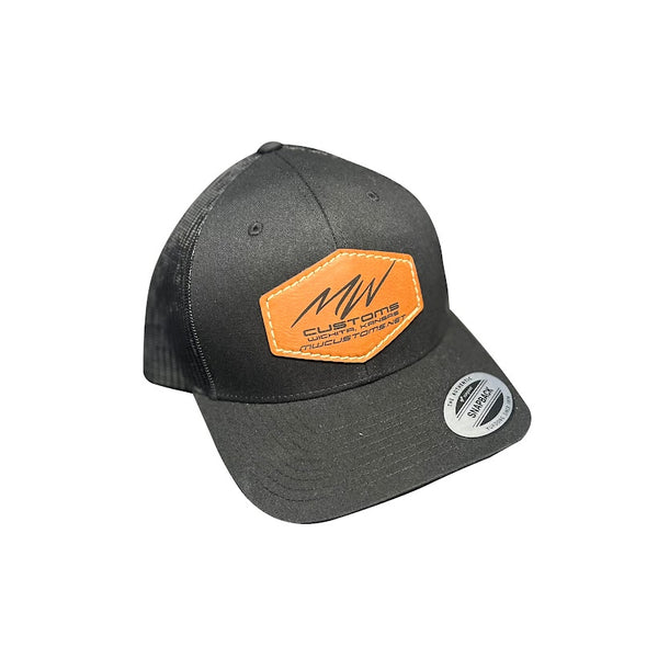 BLACK HAT WITH LEATHER PATCH