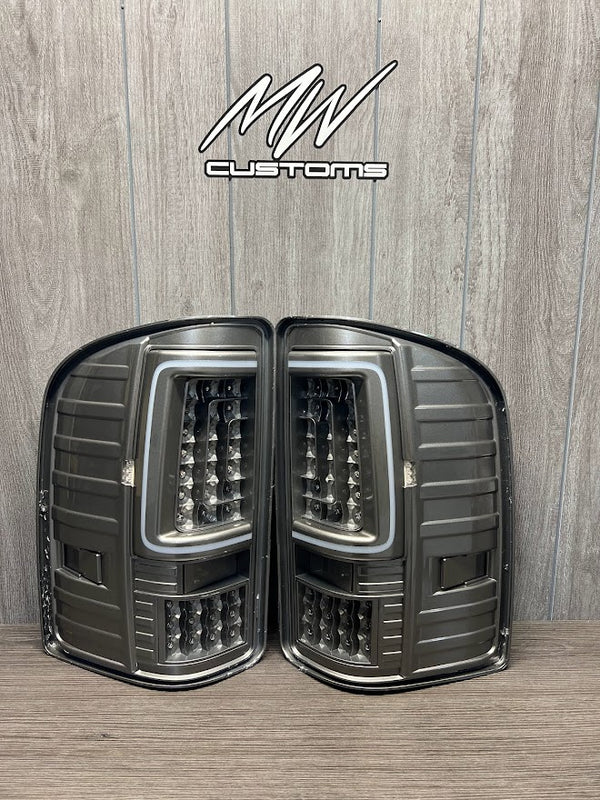 PRE-BUILT 2007-13 GMC SIERRA C BAR TAIL LIGHTS
