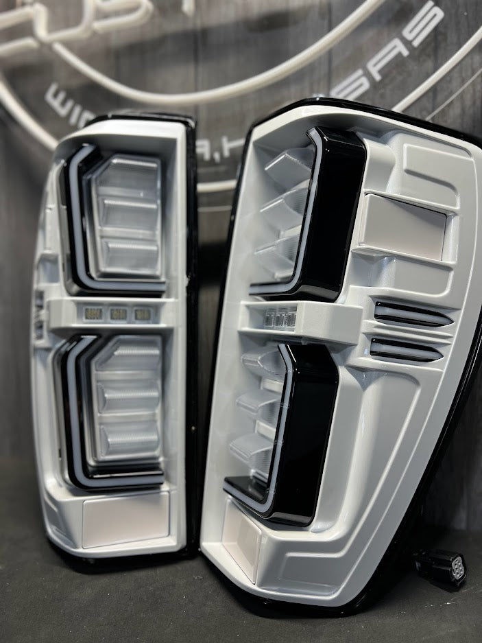 2019 - 24 1500 / 2020 - 23 HD GMC SIERRA TAIL LIGHTS