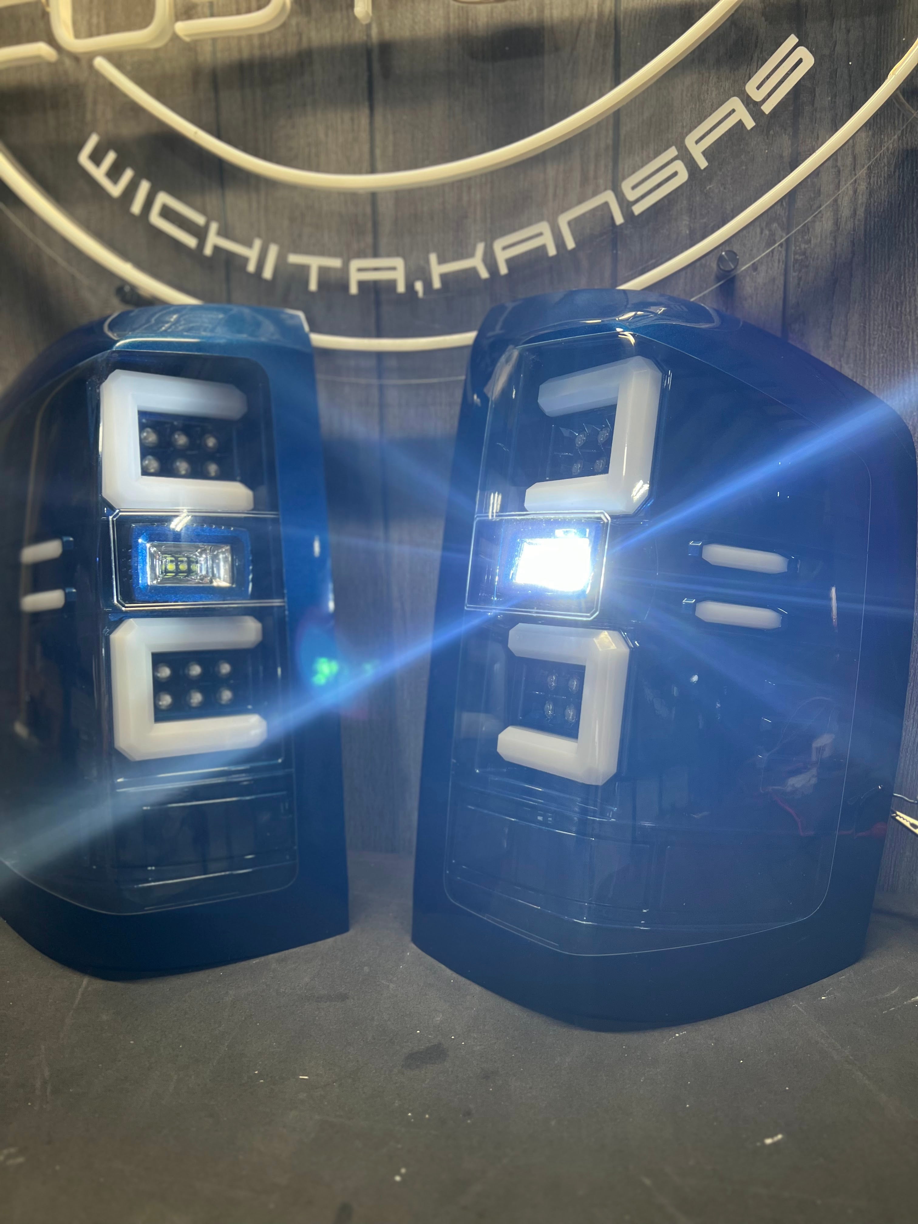 2014-18 CHEVROLET SILVERADO C BAR TAIL LIGHTS