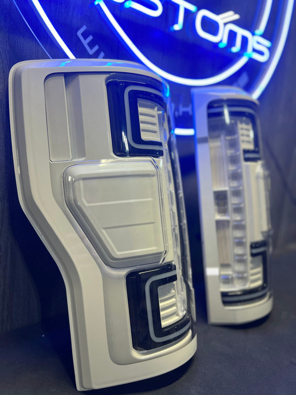 15+ 2017 Ford F250 Tail Light