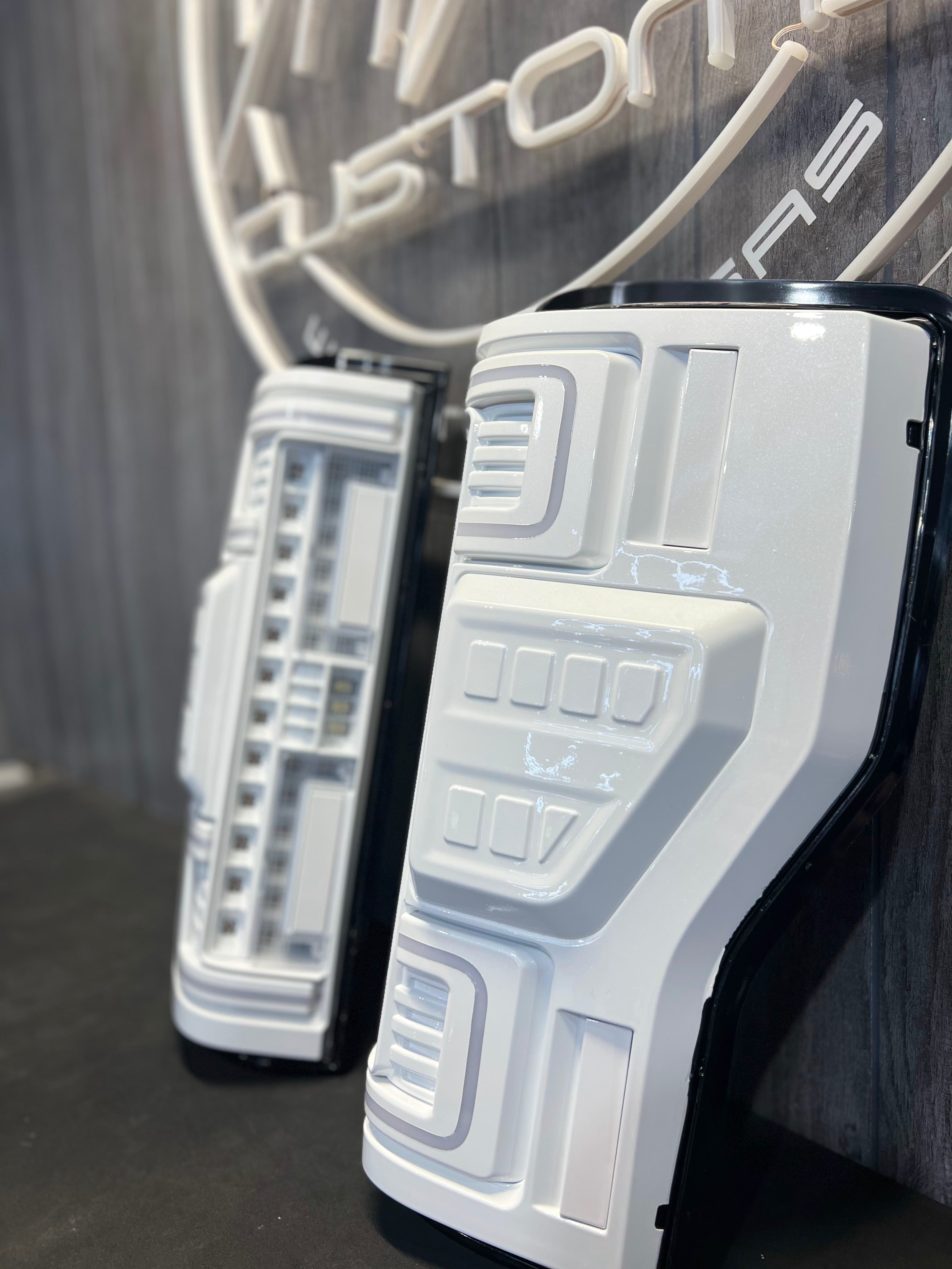 2020-22 FORD SUPER DUTY TAIL LIGHTS