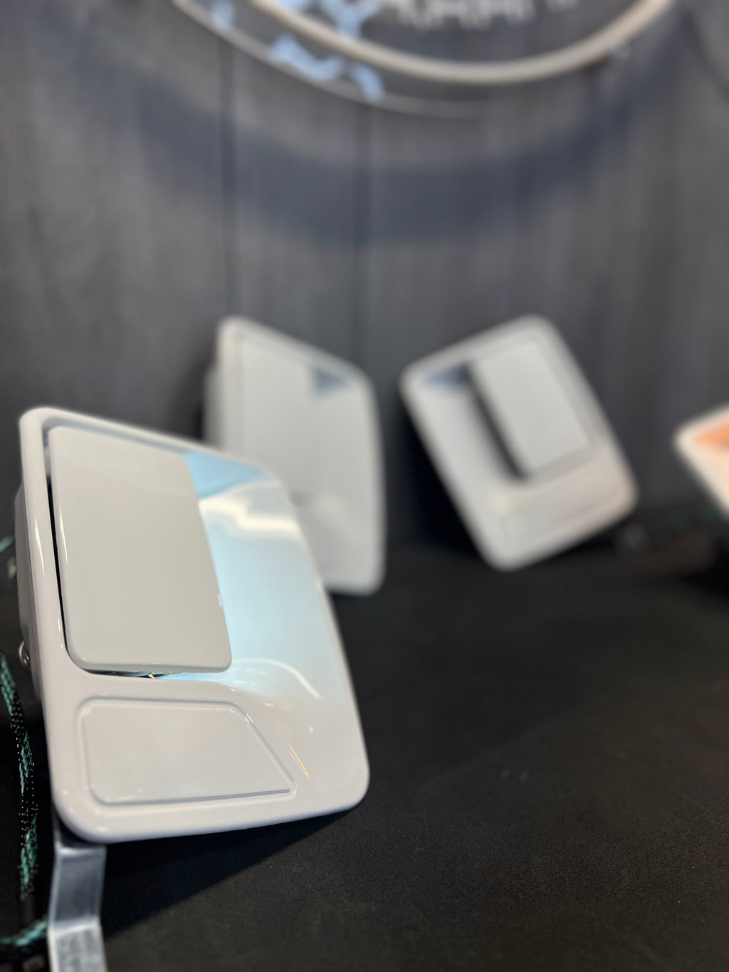 1999-16 FORD F250 SWITCHBACK DOOR HANDLES