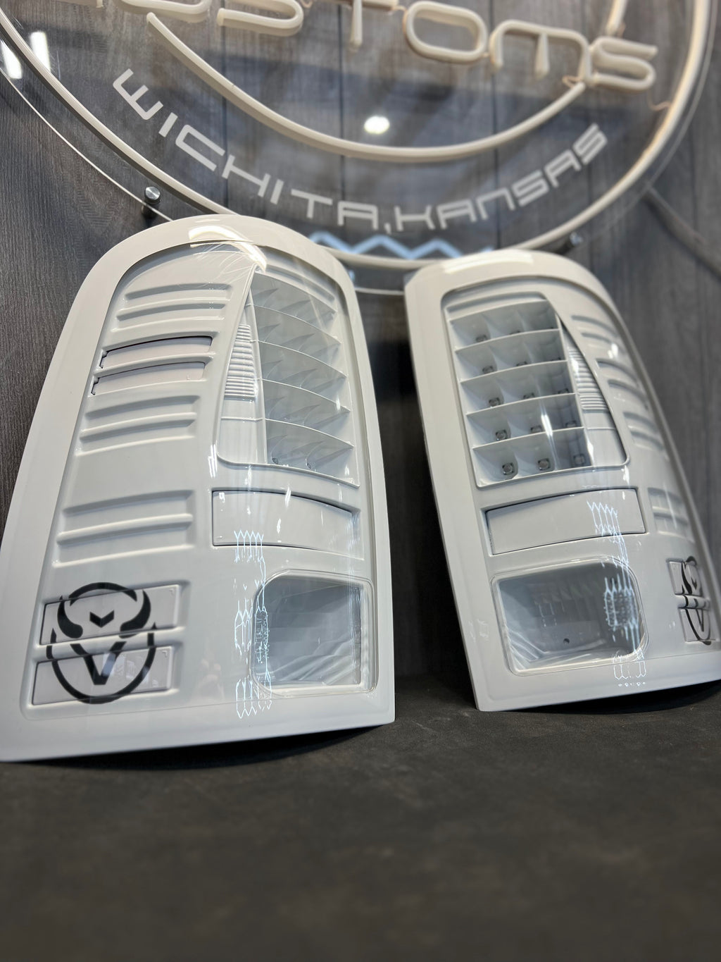 2009-18 DODGE RAM TAIL LIGHTS