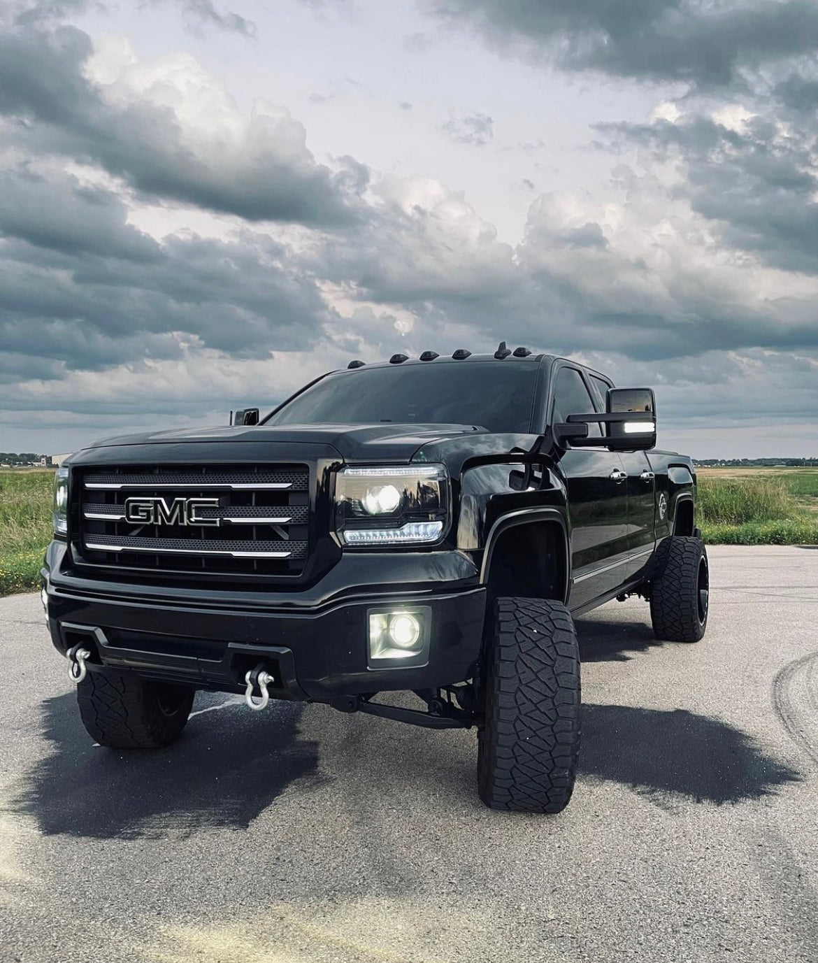 2014-18 GMC SIERRA HEADLIGHTS
